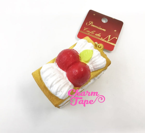 Premium Cafe de N Mille-Feuille Cake squishy cellphone charm