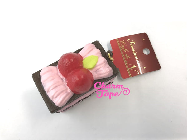 Premium Cafe de N Mille-Feuille Cake squishy cellphone charm