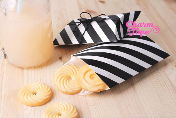 10pcs Black & White Stripes Gift Box, Pillow Boxes For Candy, Treat - Party Favors Bags PB029